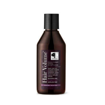 „New Nordic Hair Volume™“ kondicionierius su obuolių ekstraktu, kviečių ir ryžių baltymais atgaivina ir maitina plaukus, suteikdamas jiems apimties, blizgesio ir švelnumo. Produkto nuotrauka.