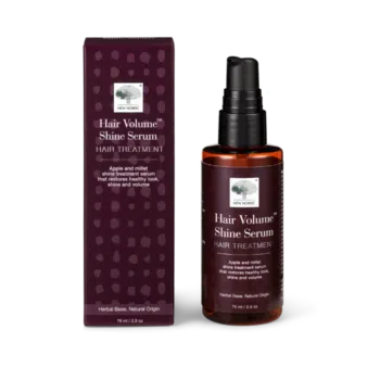 „New Nordic Hair Volume™ Shine Serum“ nuotrauka: šis serumas su obuolių ir soros ekstraktais atkuria plaukų blizgesį, apimtį ir suteikia jiems sveiką išvaizdą.