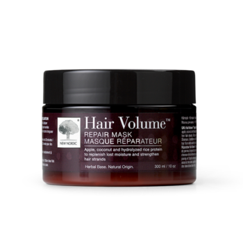 „New Nordic Hair Volume™“ atkuriamosios kaukės nuotrauka – giliai maitina ir stiprina plaukus obuolių, kokoso ir ryžių baltymais.