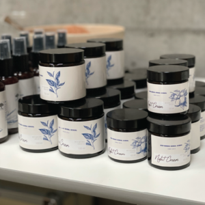 Herbal Schools 33 Maži indeliai su bandomaisiais produktais