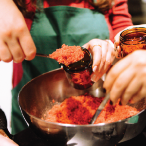 Herbal Schools 27 Žmonės, besinaudojantys vaistažolių preparatais